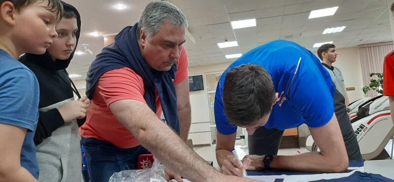 Подарок от Артёма Вольвича пополнил экспозицию нижневартовского музея волейбола