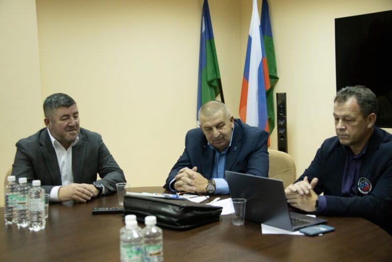 Валерий Радченко встретился с представителями команд молодёжной лиги и судейской коллегии