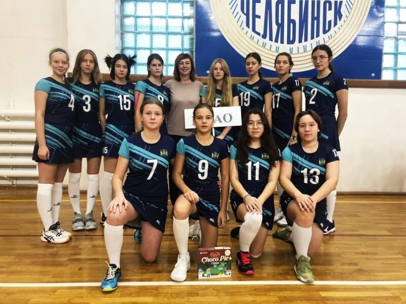 Спортсменки сборной ХМАО по волейболу заняли 4 место в УрФО