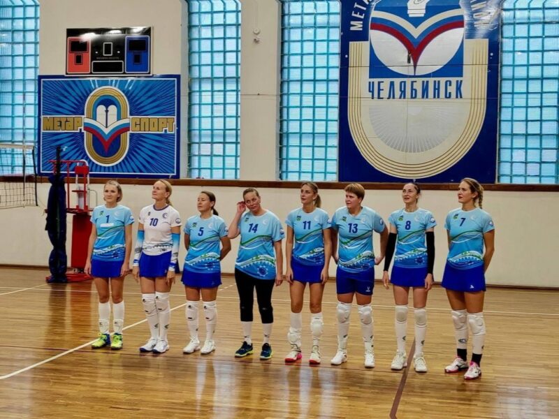 Ханты-мансийские “Стерхи” стали бронзовыми призерами региональных соревнований в Челябинске